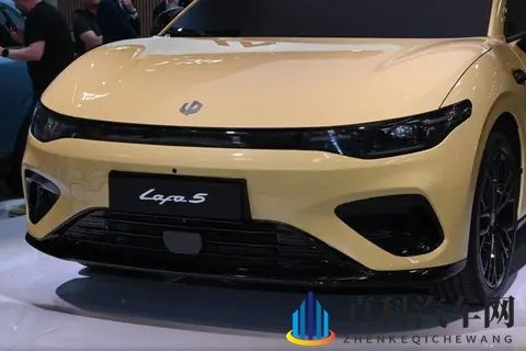 旗舰配置下放!零跑Lafa5预售,8295芯片+19寸轮圈,仅1058万起-1