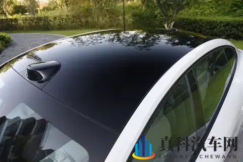 长安新轿车卖10万？配无框车门+电动尾门，还带冰箱！-3