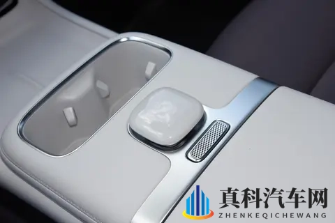 看预售19.99万起的风云T11，如何“搅动风云”？-1