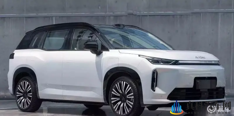 埃安i60对比零跑C10，谁更能拓展你的生活半径？-1