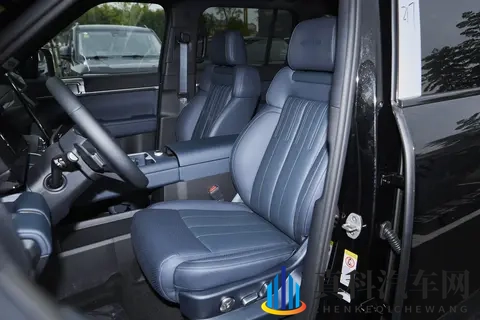 比亚迪又出爆款!大五座空间,续航超1300km,家用再合适不过-1