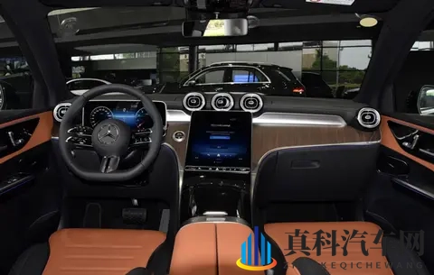 全新奔驰GLC长轴距3998万起，燃油版配置更新-3