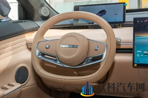 试驾2025款星纪元ET增程Max四驱:豪华实用大五座,全方位深体验-3