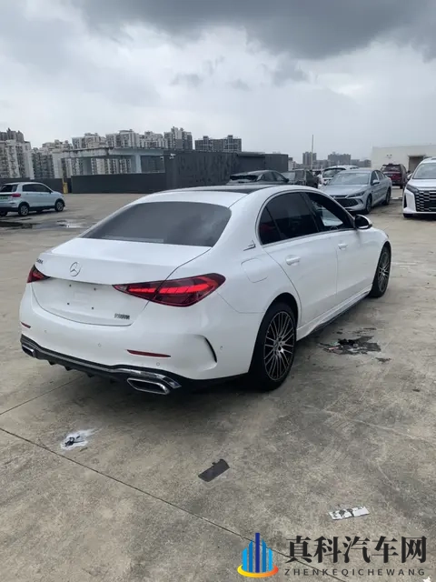 22款奔驰C级,表显45万公里,20多万圆你奔驰梦?-3