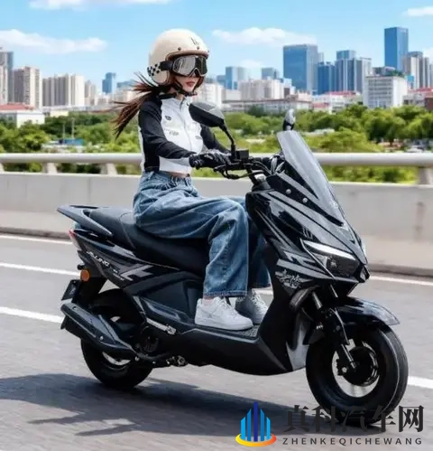 嘉陵巧嘉125：入门级代步踏板，兼顾实用与安全-1