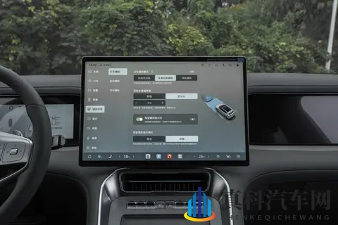 预算30万买六座SUV别纠结!39秒破百,1300公里续航,看它就够-3