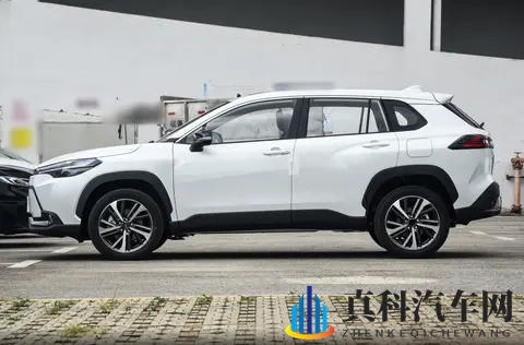 “新面具”，静态解读丰田锋兰达，单月销量稳定1W+-3