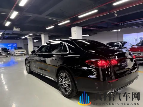 8千公里准新奔驰E级,一手车况,省下大笔购置税!-1