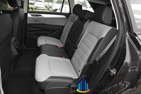 中大型SUV怎么选?2025款大众揽巡配置对比+选买指南-1