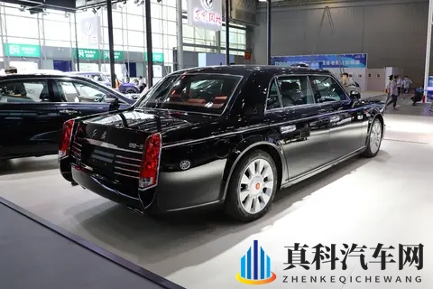 718 万国产豪华天花板!40T V8 + 航空座椅,政务接待首选?-3