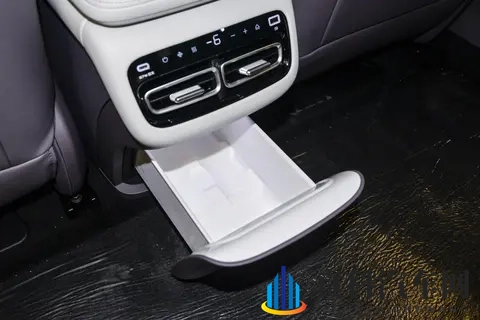 空间大、配置全，还有800V碳化硅，长安启源A06适合家用？-3