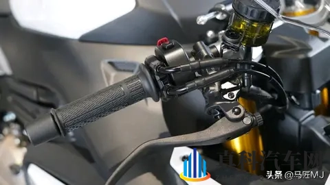 新车上市！春风750SR–S售价44980元，国产四缸来了！-3