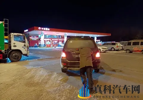 拖到修理厂拆开一看，机油泵都快憋坏了，盲目加0W-20机油的代价-2