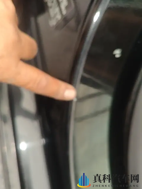 猥琐摄影师KK捆绑嫩模:突破常规,汽车设计暗藏颠覆密码-2