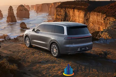 份额连续三月下滑，理想转战纯电，增程要亡？明年这些车要出大招-1