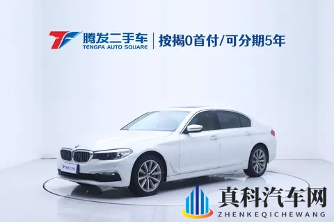 打扑克的剧烈运动:扑克竞技,心跳加速的智力游戏-2