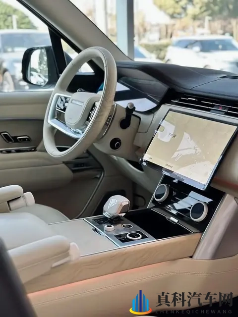 揽胜23万官降价！20T四驱配置秒杀奔驰GLC，豪华SUV新标杆！-1