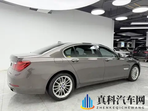 十年老友价!二手宝马740Li,豪华依旧,驾驭不凡!-3