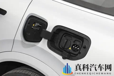 连续三天每日定量破千,深蓝S09凭什么这么火?看完你就懂了-3