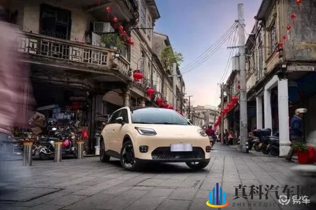 丝袜老师踩我 巴：校园奇事：意外事件引发汽车安全思考-2