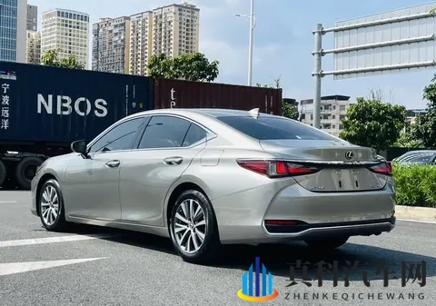 南宁二手车市场里的那辆“低调老大哥”-2