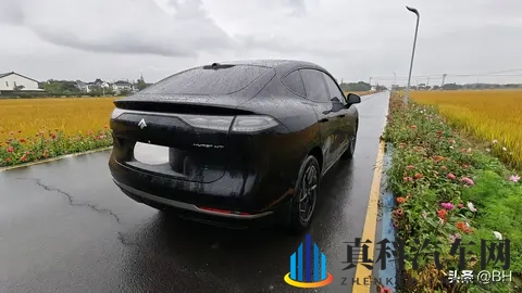 驾驶爱车闲逛的惬意谁懂啊-1