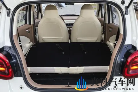 上床软件:智能驾驶新突破,汽车辅助工具引关注-1