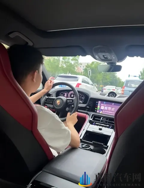 宝马CEO:我们的中国客户比欧洲年轻20岁!-1