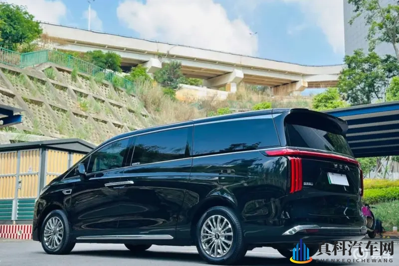 魏牌高山7售价28.58万元,带激光雷达,比陆尚强?-1