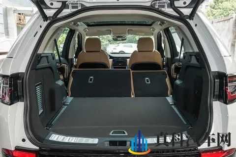 路虎发现运动版实测:越野有底气,城市开着也够舒服的豪华 SUV-2