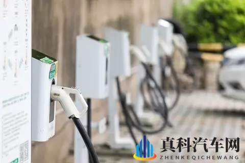 终于知道了，400v、800v 的电车，区别有多大？对用车有什么影响！-1
