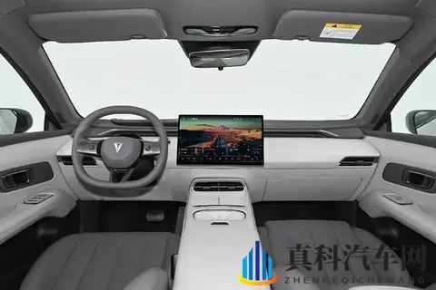 26款深蓝L06,轴距2米9,续航670公里,3C快充,156寸向日葵屏-1