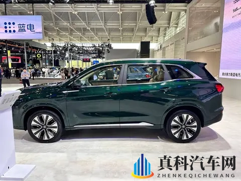 够大够舒适？蓝电E5 PLUS能成家用SUV新选择吗？-1