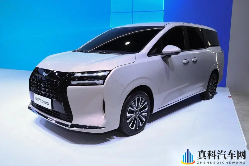 五菱推出768万起别克GL8平替，侧滑门+7座，或成新网红-1