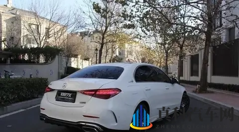 奔驰C260L驾驶体验：于细节处品味豪华质感-1