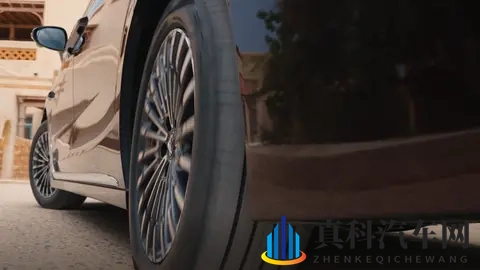 商务MPV的选车风向开始转变,26款岚图梦想家产品力值得一看-1