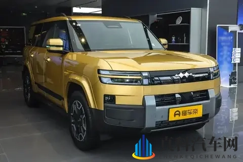 比亚迪又出狠货!大空间+低油耗,关键还便宜,家用SUV看它!-1