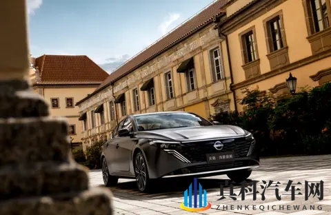 搭载百万级磁浮底盘！新CT6上市一口价28.99万起-1