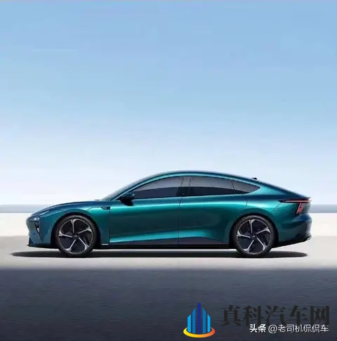 极越07二手车15万甩卖!万万没想到:倒闭前没火,倒闭后却火了-1