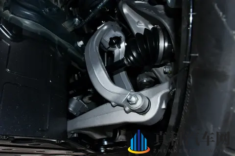 被喷“没诚意”?深蓝S09能滑能制冷,空气悬架不颠老人孩子?-3