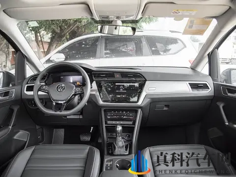 家里人口多，五座SUV不如六座MPV有性价比，这两款省油省心空间大-1