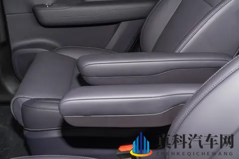 开了一月零跑C16,带娃用车有新选择!增购家庭可以看看-1