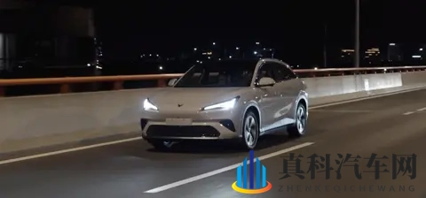 试完极狐T5,感觉之前看的车不香了-3