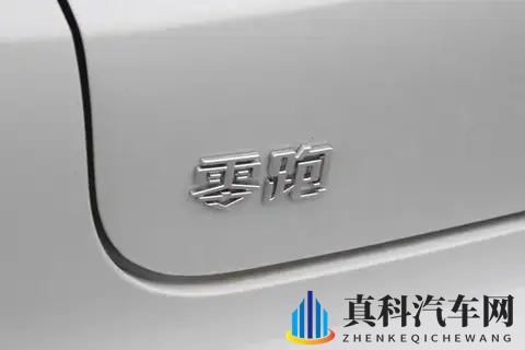 试驾零跑B01 2025款550激光雷达版，值得购买吗？-3