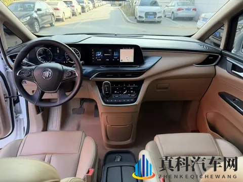 16万多拿下20款别克GL8陆尊，家用商务都合适？-1