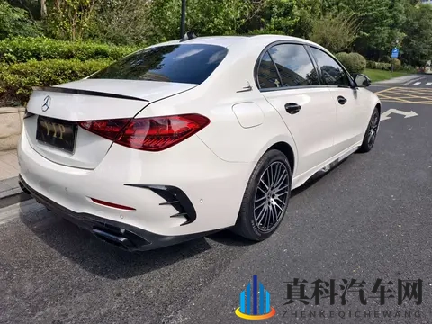 20万内，圆你奔驰梦！22款C260L运动版，一手准新-3