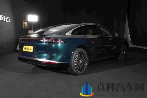 新车  比亚迪汉DM同级，奇瑞风云A9L猎鹰700版_四座版11月15日上市-3