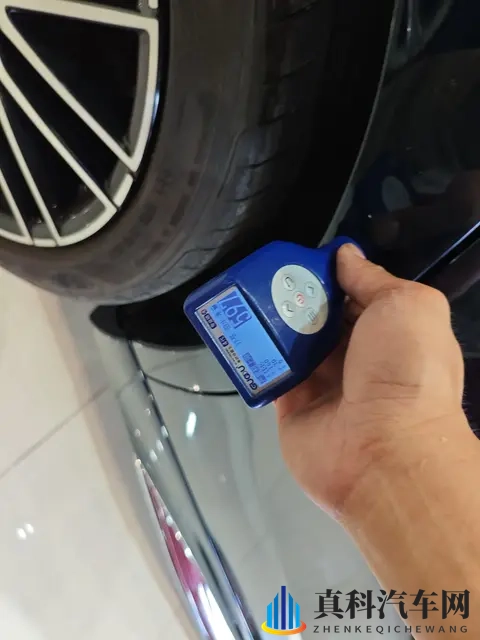 几个W圆梦蓝标？2022款奔驰C级，优雅运动范儿！-3