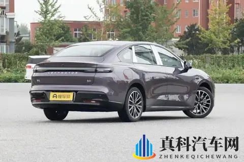 试驾零跑B01 2025款550激光雷达版，值得购买吗？-1