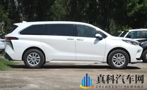 搭载25L+E-CVT动力,2026款格瑞维亚配置差异化分析-3